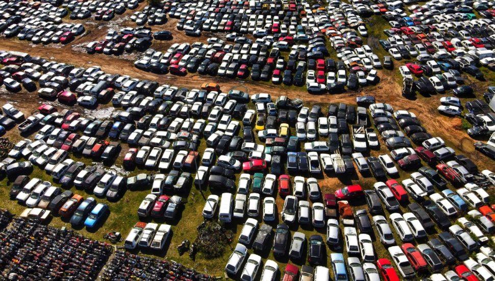 Detran-PR realizará leilões de veículos e sucata metálica em Curitiba