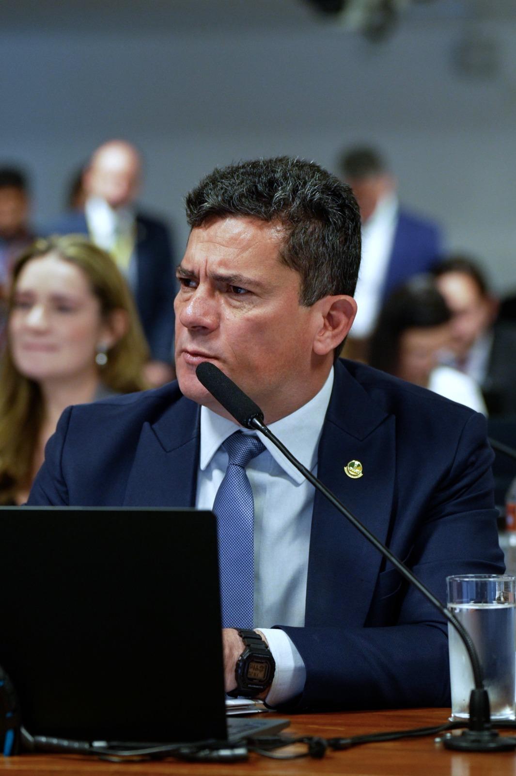 Moro vota contra e PEC da Blindagem é enterrada na CCJ do Senado