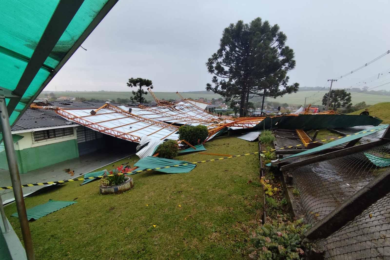 Defesa Civil atende municípios atingidos pelos temporais; ventos chegaram a 121 km/h
