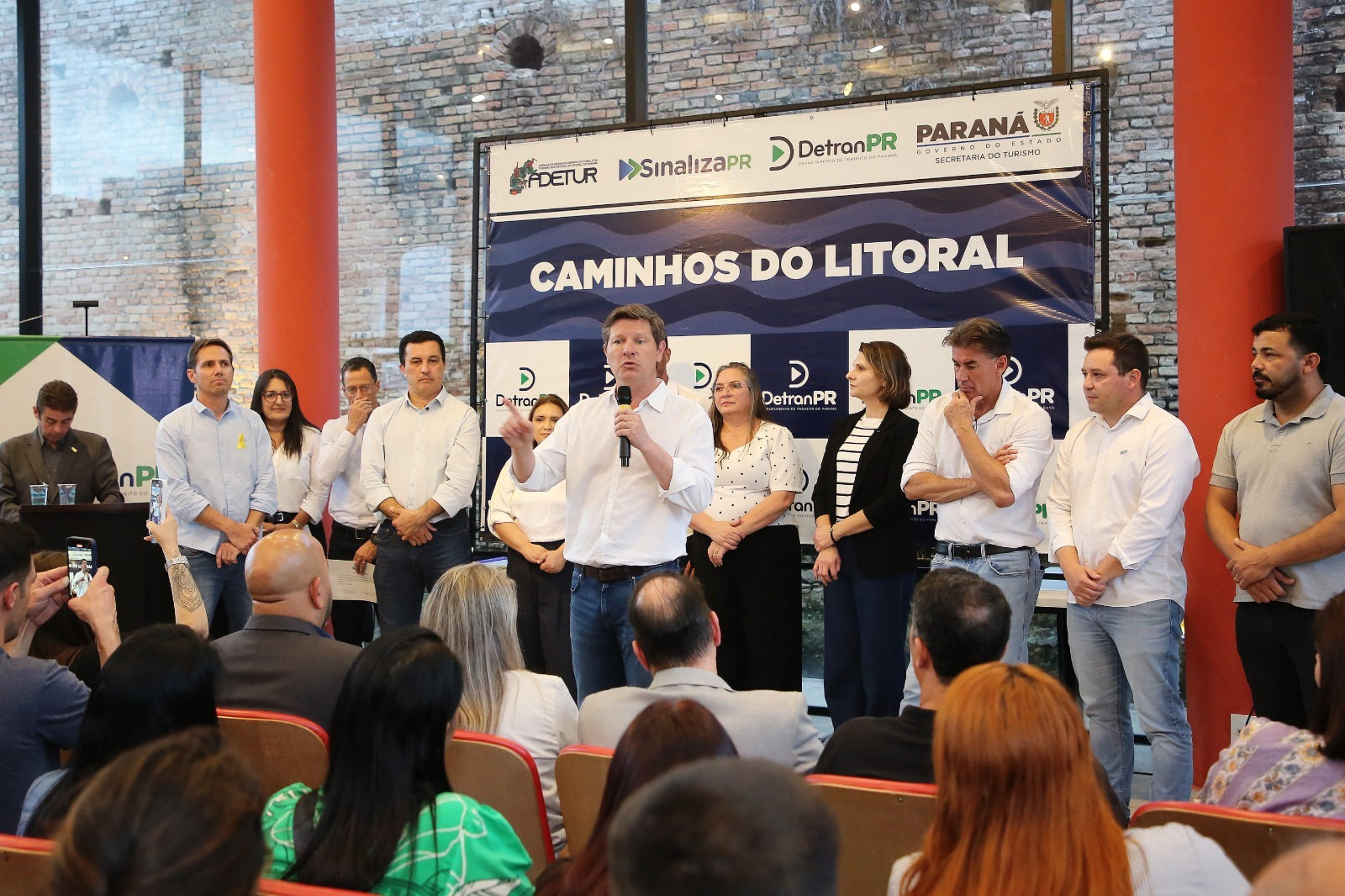 Detran-PR autoriza R$ 3,8 milhões em sinalização para os sete municípios do litoral