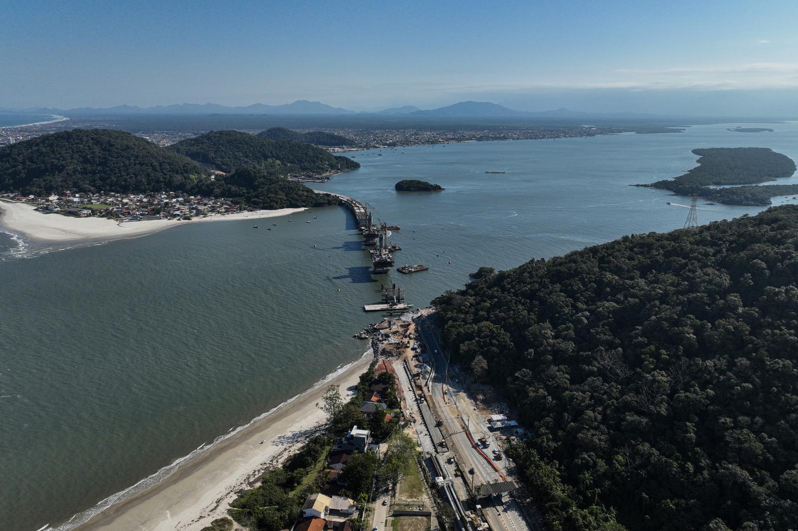 Ponte de Guaratuba já tem novos estais instalados e mantém bom ritmo de obras