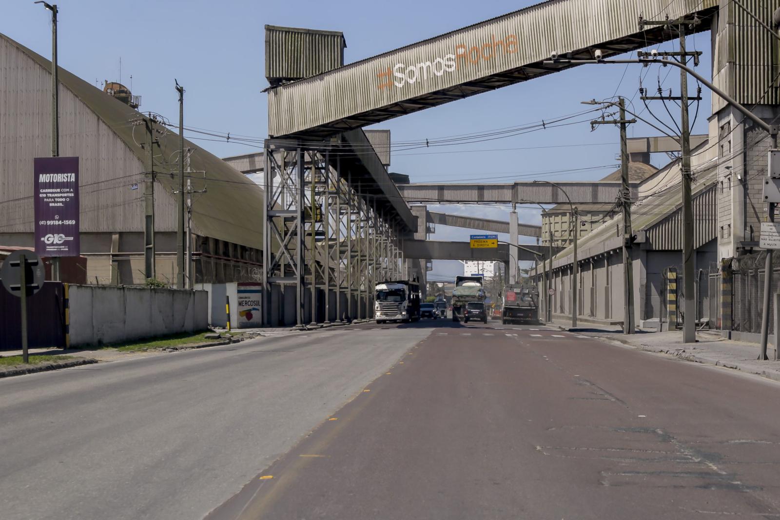 Obra de recuperação do pavimento avança para novo trecho da avenida Ayrton Senna 