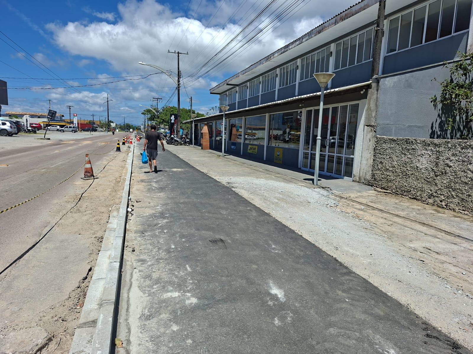 CICLOVIA DA DISCÓRDIA: Improviso, Bloqueios Seletivos e Falta de Planejamento Revoltam Moradores e Comerciantes em Pontal do Paraná