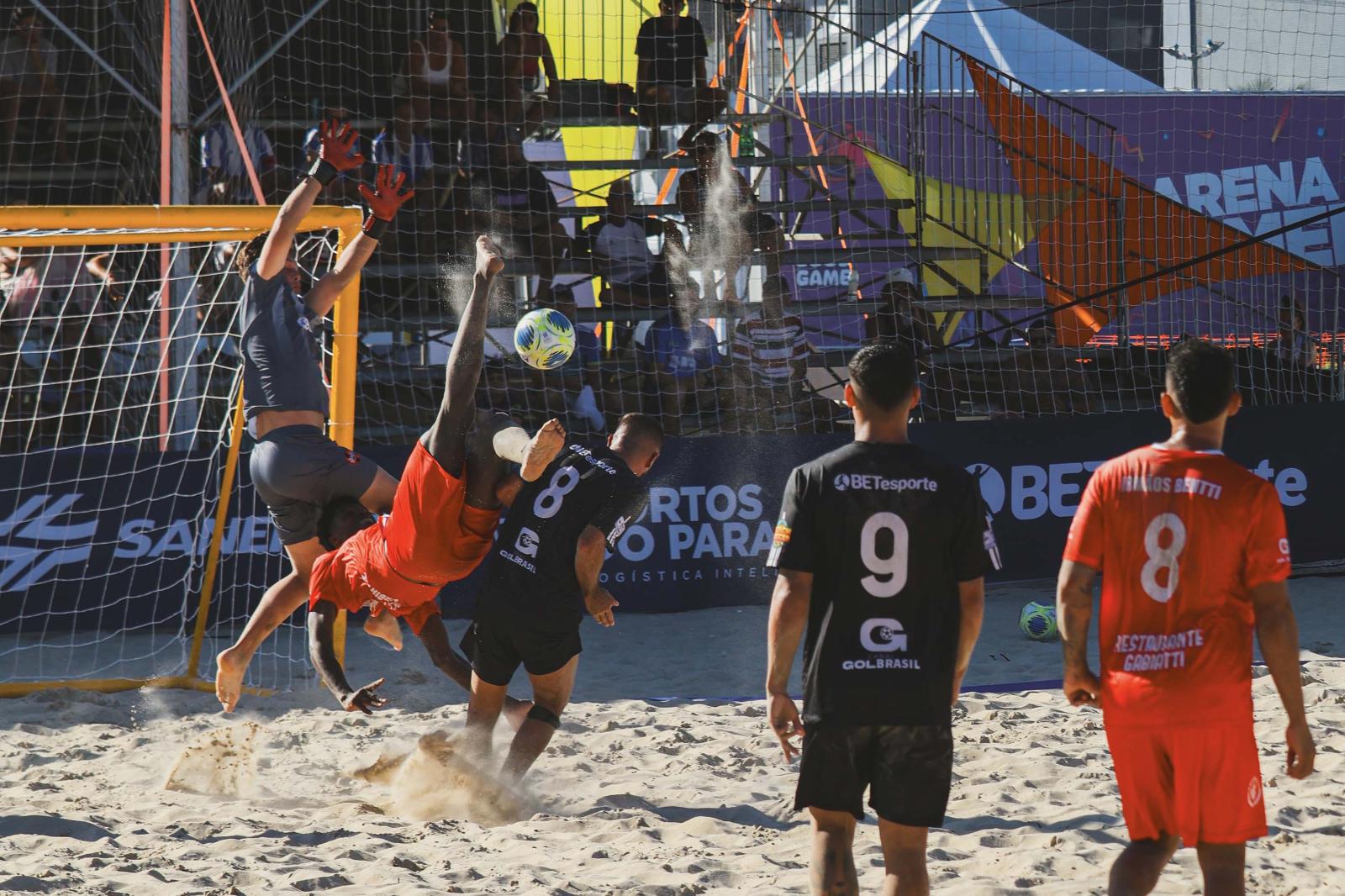 Brasil Open de Beach Soccer vai movimentar a Arena do Verão Maior Paraná em Caiobá