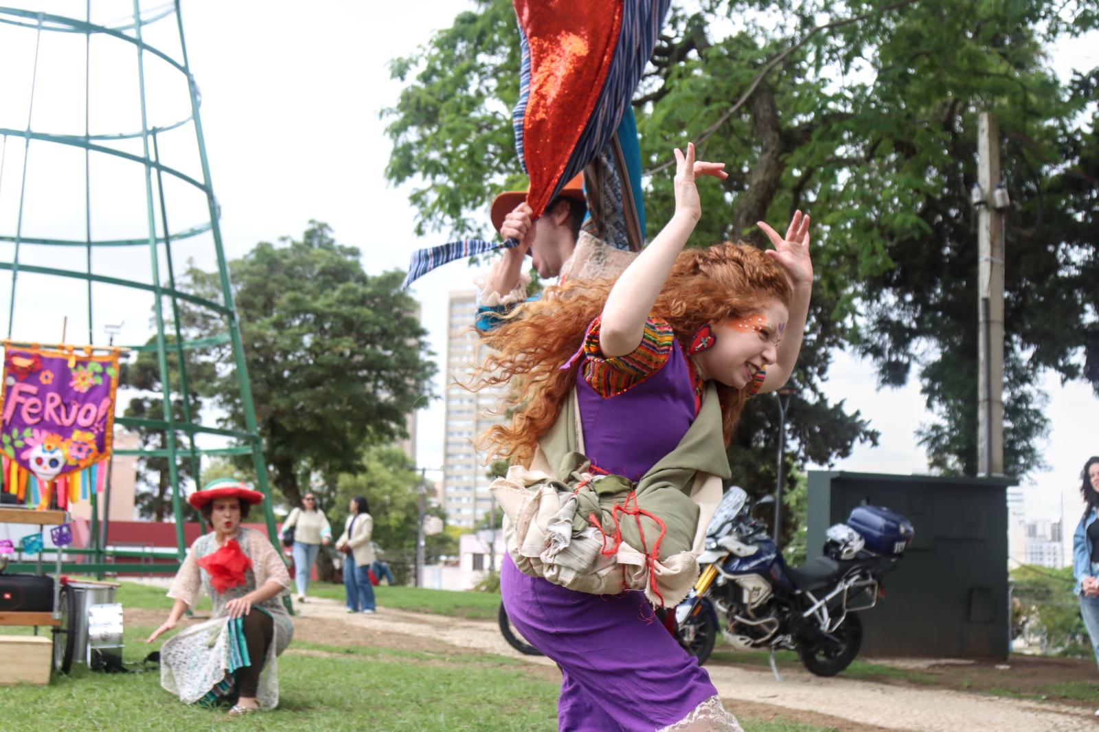 Paranaguá recebe circulação do espetáculo “FERVO!” com oito apresentações gratuitas