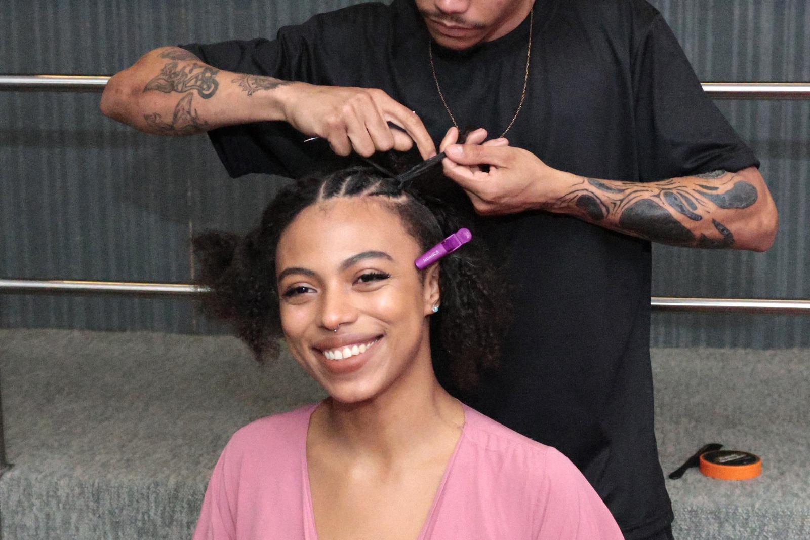 Verão Maior Paraná: trancistas e artesãos valorizam diversidade com oficinas gratuitas