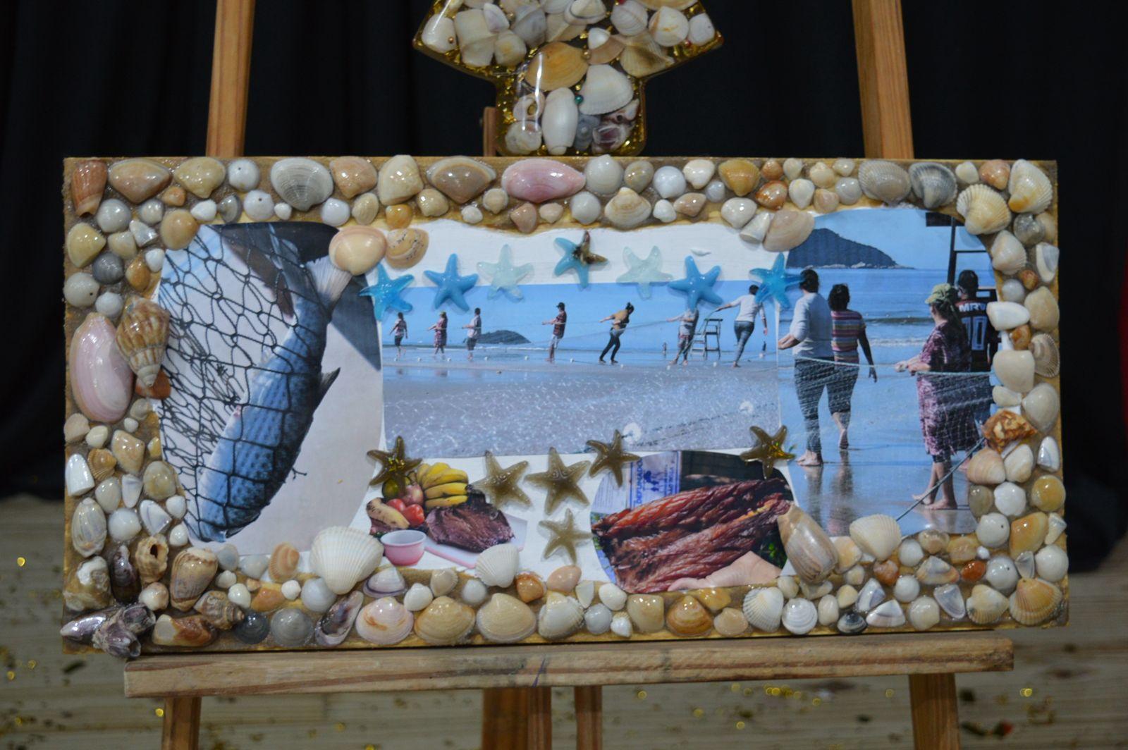 Artesã transforma vivência caiçara em exposição que preserva saberes e valoriza o território