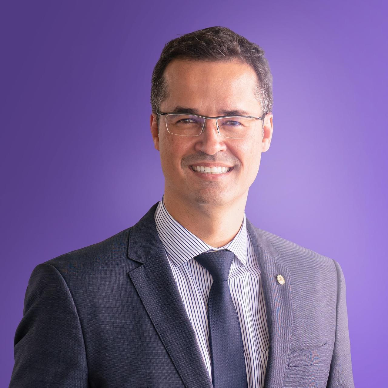 Em menos de 24 horas, vaquinha de Deltan vira a número 1 do Paraná e mobiliza contra a cassação de 345 mil votos paranaenses